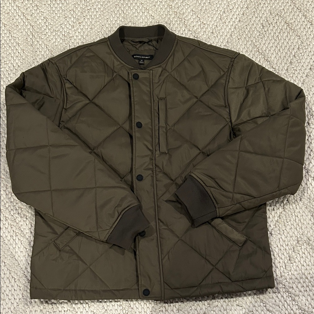 Banana Republic Men's olive green Quilted Puffer Jacket